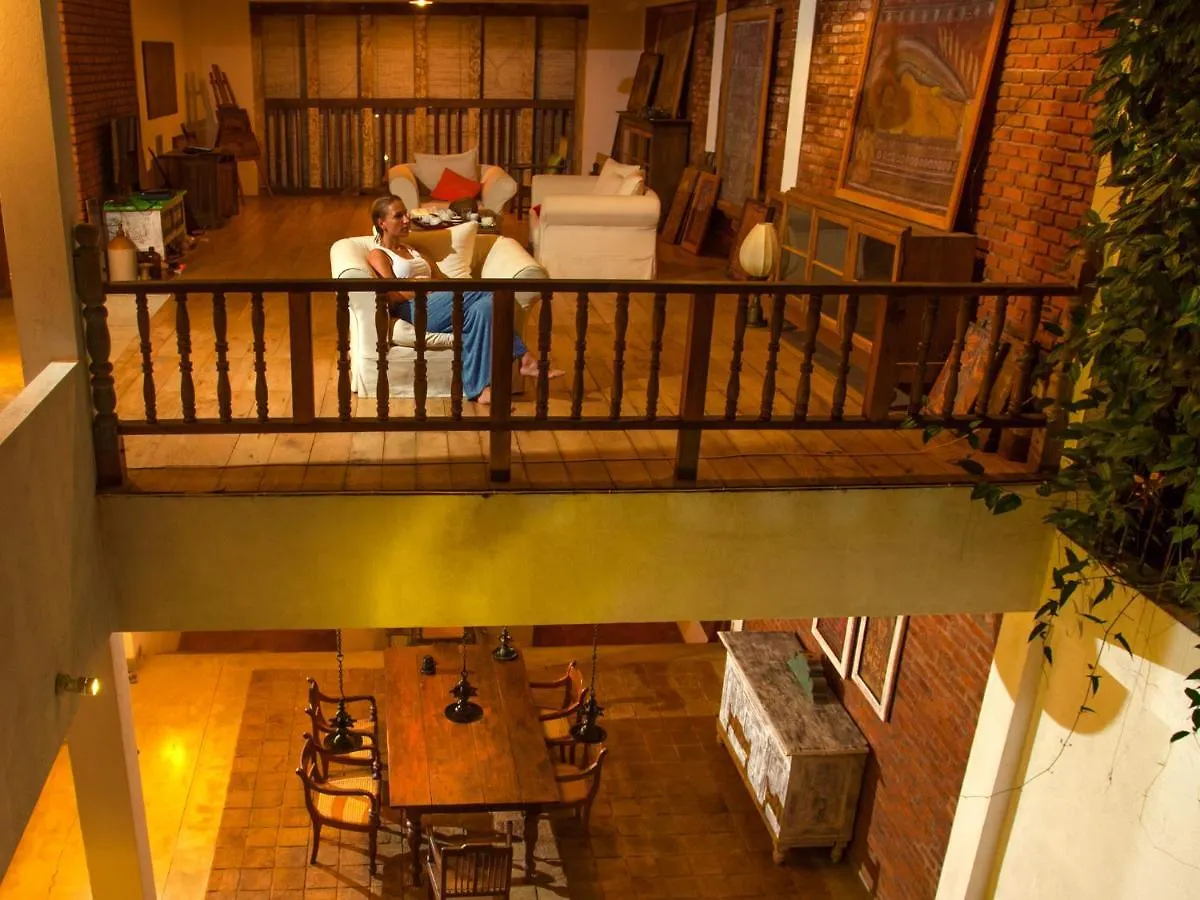 Urban Castle Hotel Kandy